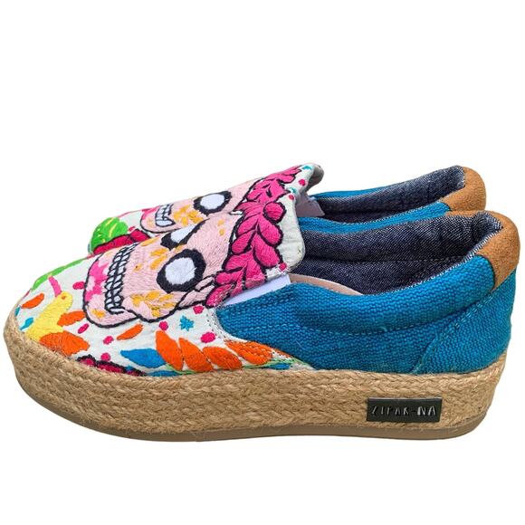 Sugar Skull Artsy Embroidered Slip on Shoes Sz 6 Espadrille Handmade Goth Unique - Picture 7 of 8